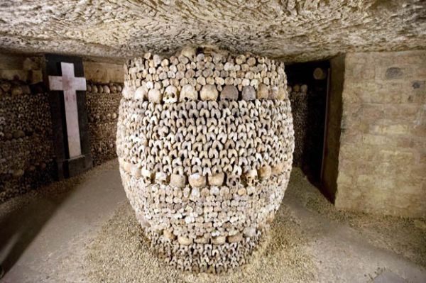 1. Catacombs Paris (misteraladin.com)