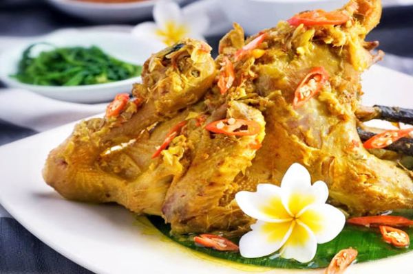 Ayam Betutu khas Bali
