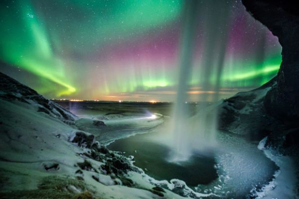 the northern lights di Islandia (imgur.com)