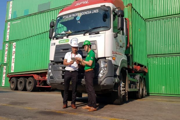 Bertemu dengan Mobil Monster-nya PT LV Logistics Indonesia. 