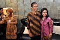 Dilantik, Jokowi terima Cake