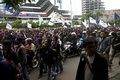 Demo bubar, jalanan Jakarta penuh sampah