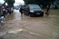 Cegah banjir di jalan, Jokowi minta drainase diperlebar