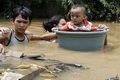 Bogor diterjang banjir bandang, rumah warga rubuh