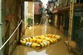 Potret korban banjir di Kampung Pulo