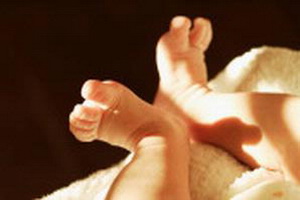 Ditolak 10 rumah sakit, bayi kembar meninggal