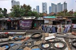 Babat kampung kumuh di Jakarta, tak hilangkan kemiskinan