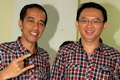 Jokowi blusukan, Ahok cuci piring di balkot