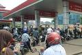 Warga Tangerang panik, antrean di SPBU tidak terelakkan