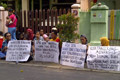 Demo sunyi pendukung Arief-Sachrudin