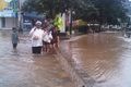 Lebaran, banjir rendam 100 rumah di Depok
