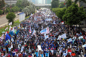 Mogok nasional, buruh ancam lumpuhkan Indonesia