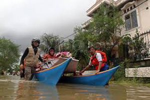 130 KK warga Kampung Pulo sudah mengungsi