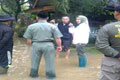 Airin tinjau banjir di Tangsel