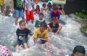 Pengungsi korban banjir Kampung Melayu capai 7.000 jiwa