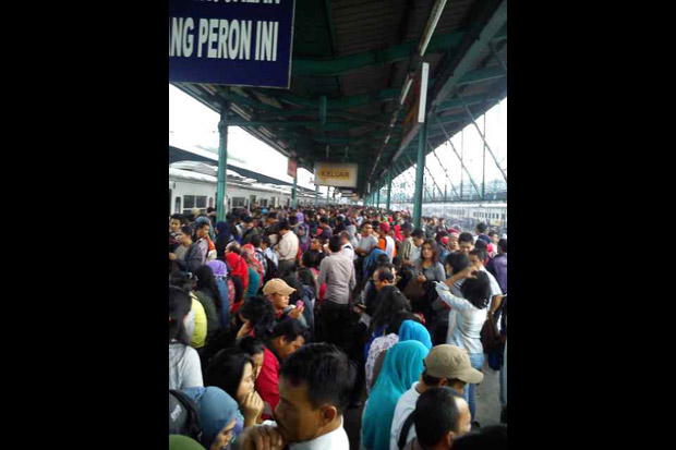 KRL Jakarta-Bogor gunakan satu jalur