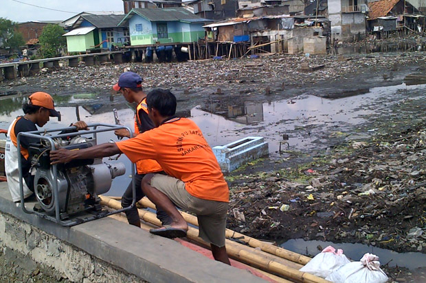 Kembali Banjir, Pengeringan Kampung Apung Sia-Sia