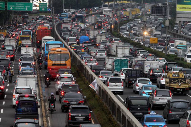 Kendaraan Pribadi Dominasi Jalan di Jakarta