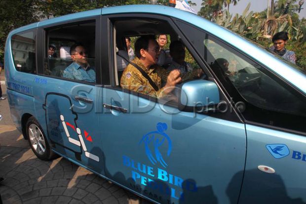 Taksi untuk Disabilitas Meluncur di Jakarta