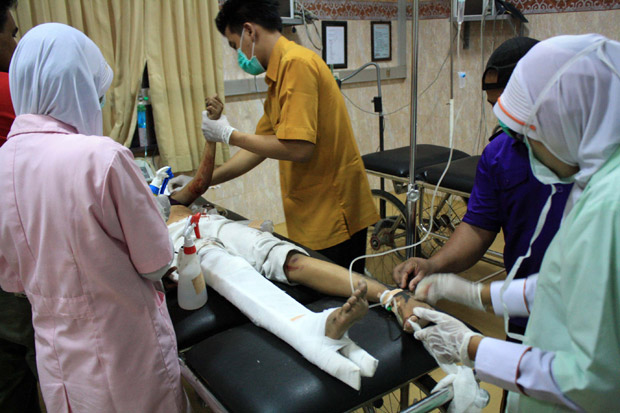 Korban Kecelakaan Tol Jagorawi Dibawa ke RS Bina Husada