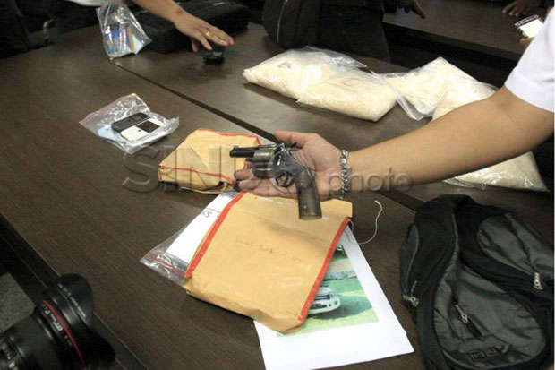 Bawa 2 Revolver, Sopir Truk Asal Lampung Ditangkap Polisi