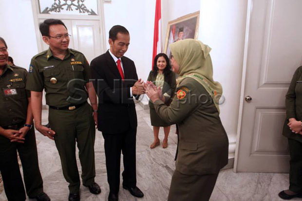 Ahok Ikut Antar Jokowi ke Istana Negara