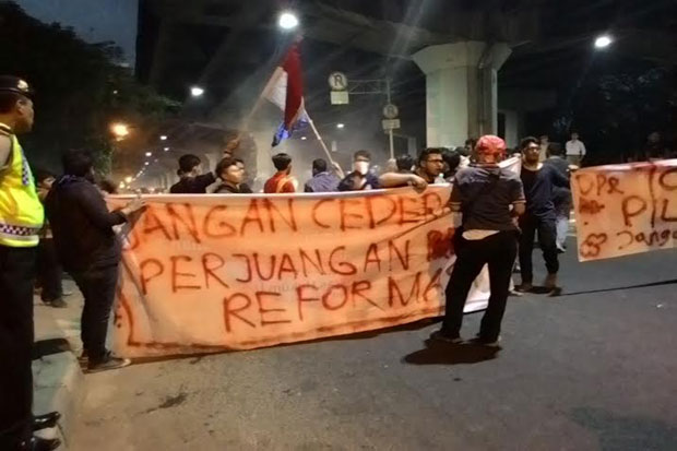 Diblokir Mahasiswa, Jalan Menuju Istana Bogor Lumpuh