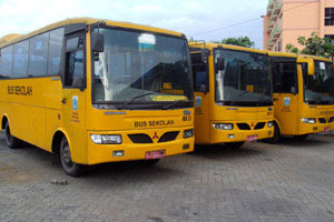 Bus Sekolah Jadi Cadangan di Jalan MH Thamrin