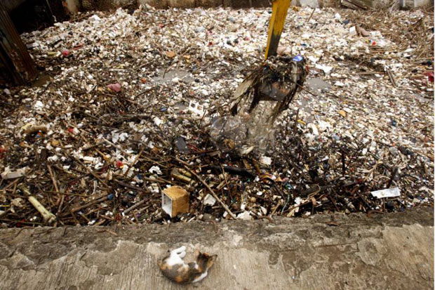 Buang Sampah Sembarangan, Jakarta Akan Tenggelam