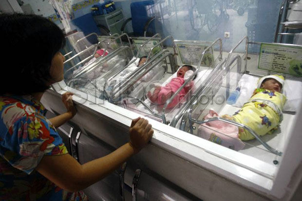 Terbungkus Handuk, Bayi Perempuan Ditemukan Masih Hidup