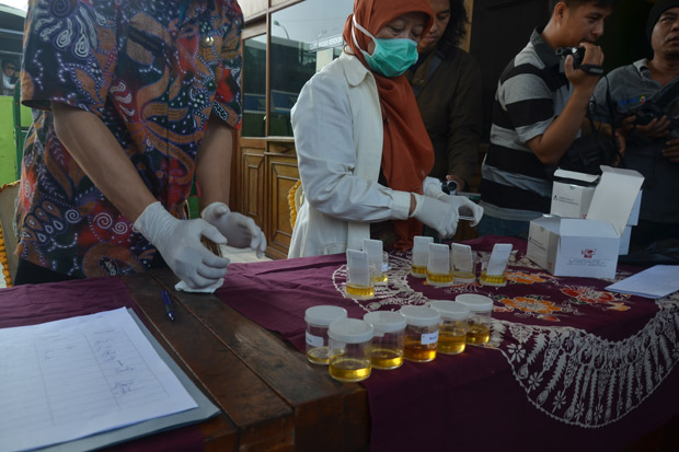 Ratusan Polisi di Jakarta Barat Lakukan Tes Urine