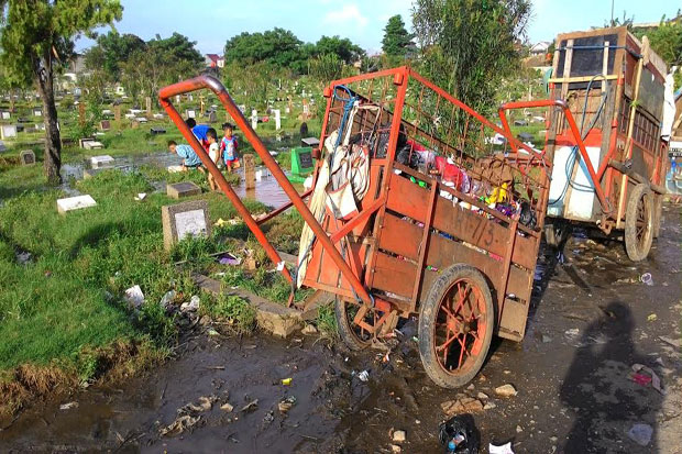 Lebih Rendah, TPU Pondok Kelapa Kerap Banjir