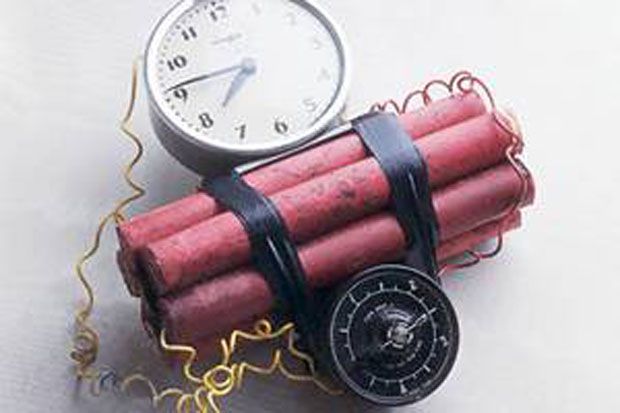 Bom ITC Depok Berisi Rangkaian Kabel dan Timer