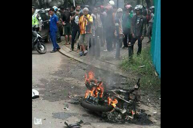 Penjahat Jalanan Nyaris Dibakar Warga di Tangerang