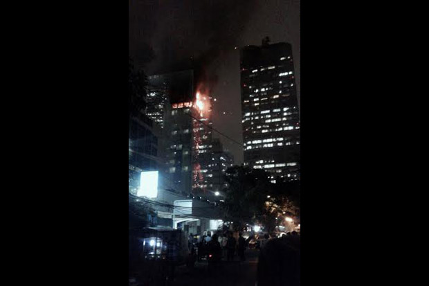 Kebakaran Wisma Kosgoro, Lantai 16 Kantor Majalah Cosmopolitan