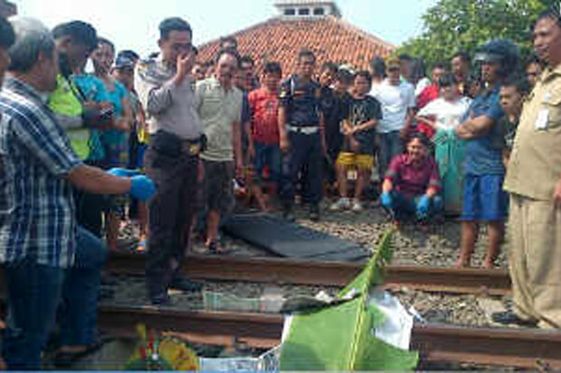 Warga Semarang Tewas Tersambar Kereta Brantas di Klender