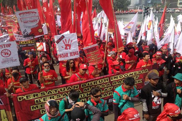 May Day, Ribuan Buruh Padati Bundaran HI