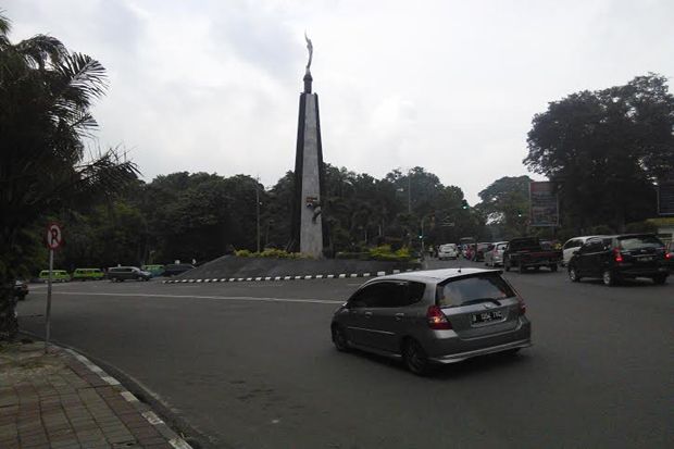 Tak Terawat, Pedestrian dan Hutan Kota di Bogor Terbengkalai