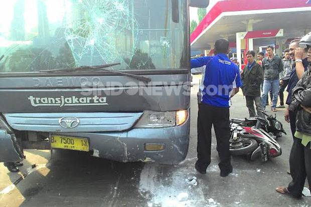 Kecelakaan Bus Transjakarta di Mampang Murni Kelalaian Sopir