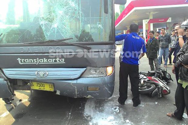 Ini Penyebab Tabrakan Bus Transjakarta di Grogol