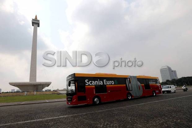 Lima Bus Transjakarta Gandeng Scania Beroperasi di Jakarta
