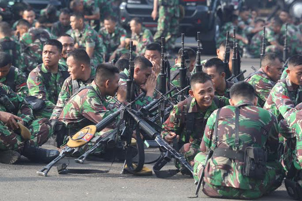 DPR: TNI Tercoreng Akibat Aksi Koboi Prajurit