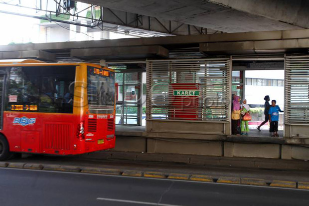 Soal Transportasi, Pemprov DKI Disarankan Sewa Bus dari Pabrikan