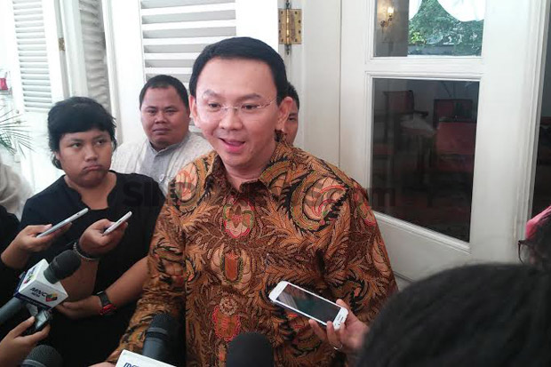 Ahok Akan Cek Soal PHK Puluhan Sopir Transjakarta