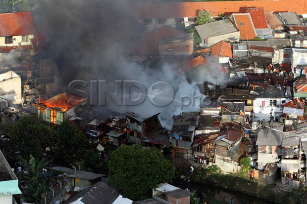 Kebakaran di Tebet, 60 Rumah Dilalap si Jago Merah