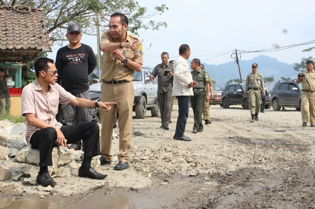 DPRD Desak Pemkab Bogor Segera Perbaiki Jalan di Rumpin