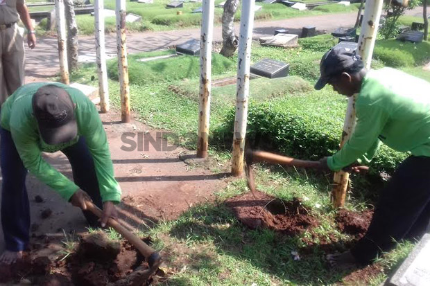 Di TPU Tanah Kusir, Makam Fiktif Dibuat di Jalan