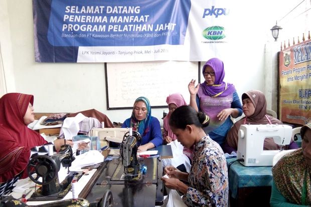 Usai Pelatihan Jahit dan Salon PKPU, 20 Ibu Rumah Tangga Banjir Order