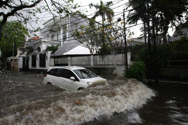 Soal Banjir, Pengamat Ingatkan Jangan Percaya Janji Ahok