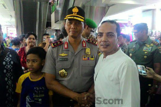 Gagal Selfie Bareng Jokowi, Warga Pilih Foto Bareng Kapolda Metro Jaya